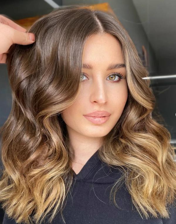 Queens saçatölyesi